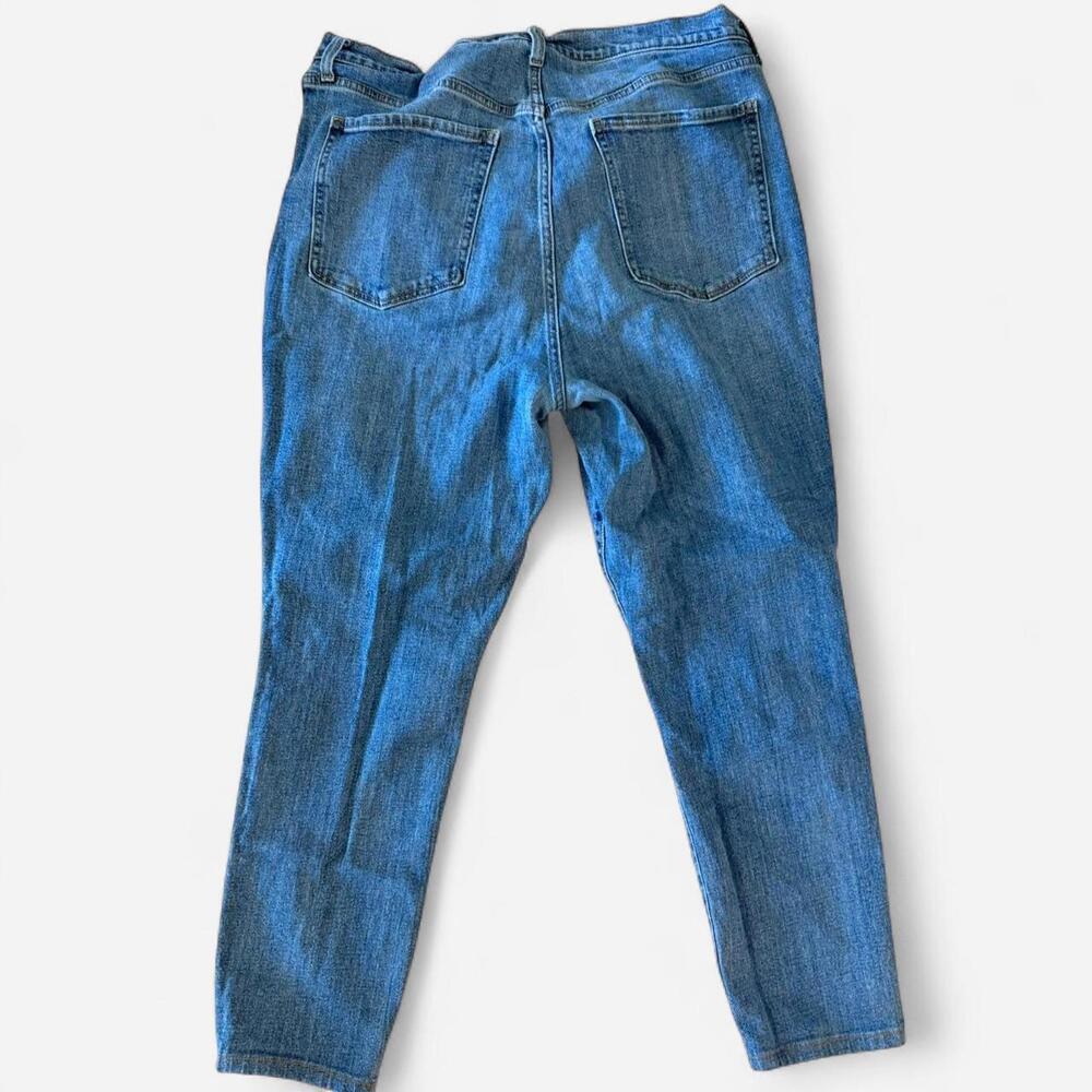 Old Navy OG Straight High-Rise Womens Jeans Size 18 Tall Classic Blue Minimalist - Picture 4 of 4